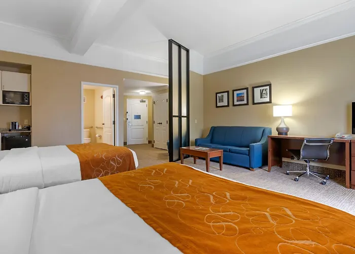 Comfort Suites Savannah North